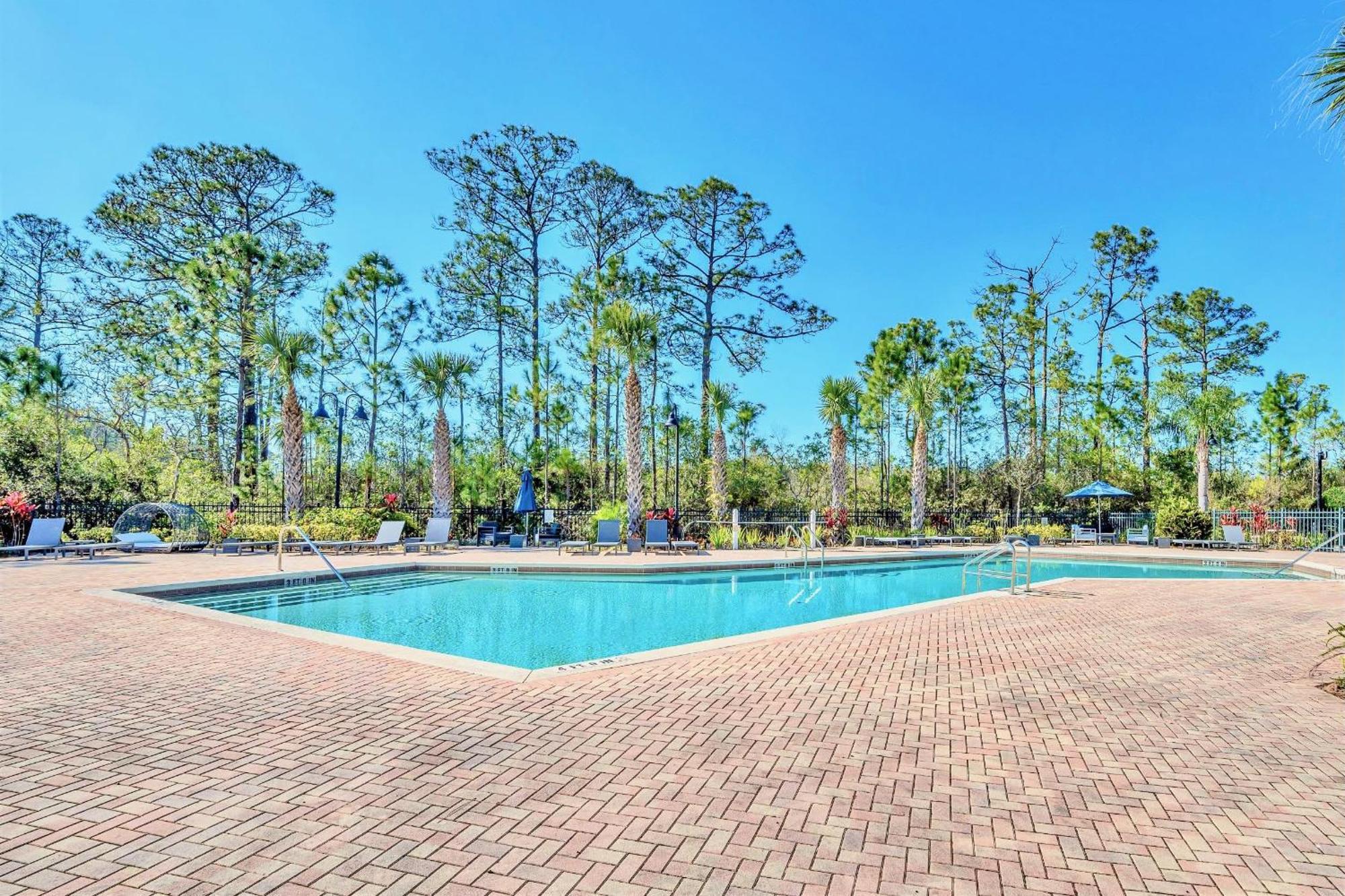 Modern 2Br Condo - Hot Tub And Pool - Near Disney Orlando Exterior photo