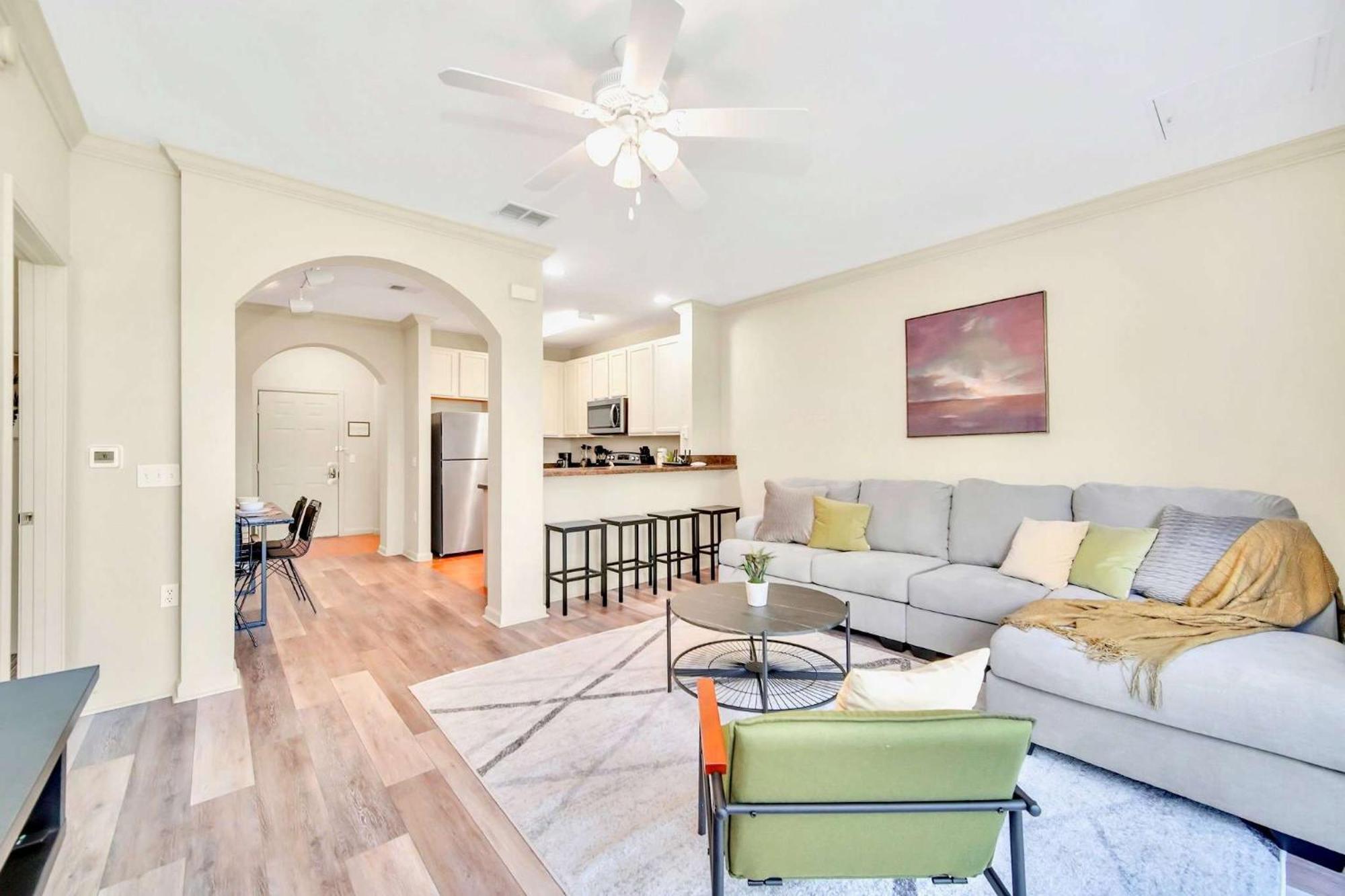 Modern 2Br Condo - Hot Tub And Pool - Near Disney Orlando Exterior photo